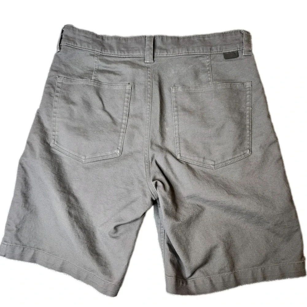 The North Face Mens Hiking Shorts Size 30 Gray Outdoors Travel Stretch